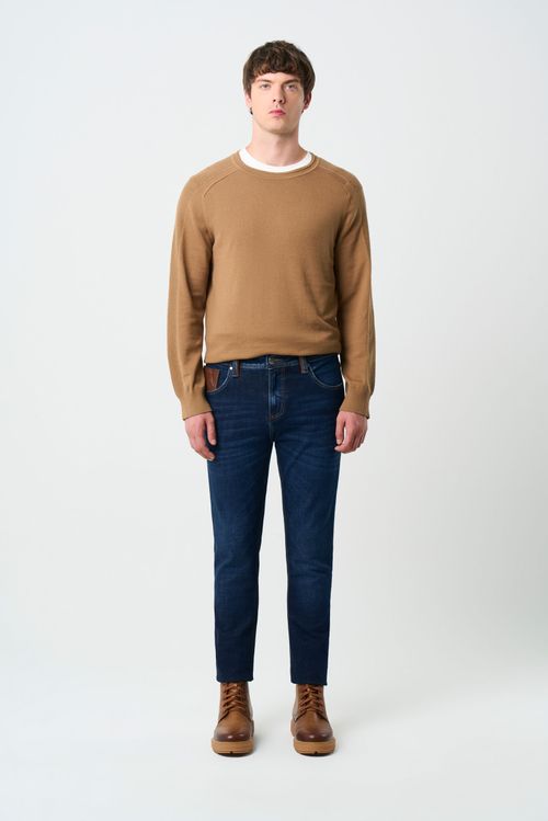 Jean Terra semi fitted para hombre detalles en cuero