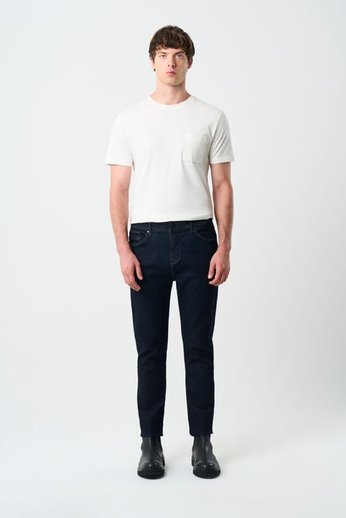 Jean obi semi fitted para hombre detalle en cuero